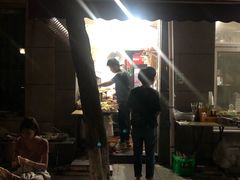 门面-非凡烧烤(历史博物馆店)