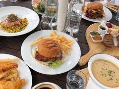 -Bully Hayes Restaurant & Bar