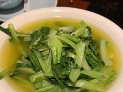 -茸梅路右拐龙虾-农家菜(松江店)