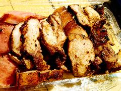 烤山猪肉-原住民美食石板烤肉山猪肉