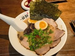 浓厚豚骨海鲜拉面-一豚轩·烧鸟·豚骨拉面(五四路店)