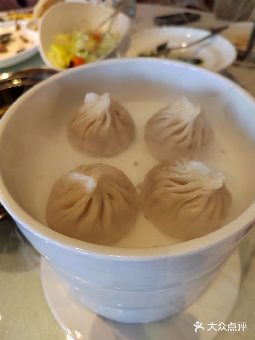 上海和平饭店龙凤厅 Dragon Phoenix上海小笼包图片