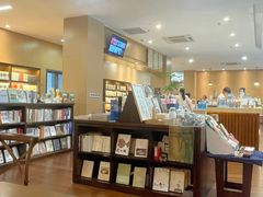 -晓风书屋(浙大紫金港店)