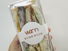 大满足鸡排三明治-Cafe on warm(丹霞店)