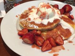 -Pancakes on the rocks(Darling Harbour)