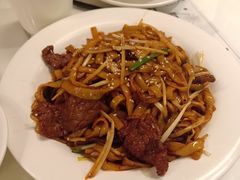 -新大咀港式茶餐厅(宝山万达店)