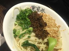-张氏宽窄巷成都名小吃(茂业百货华强北店)