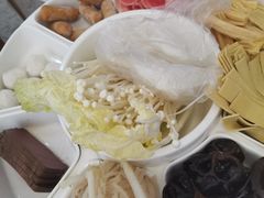 -鸡遇虾煲干锅火锅(小寨金莎店)