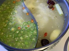 藤椒清汤鸳鸯锅-小肥羊·牛羊肉火锅(原平店)