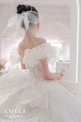 -艾米丽婚纱礼服