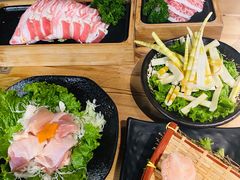 -湊湊火锅·茶憩(杭州湖滨银泰in77店)