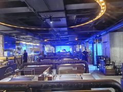 -麦凯伦烧烤·精酿超级工厂店(金桥总店)