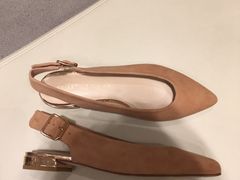 -STUART WEITZMAN(静安嘉里中心店)