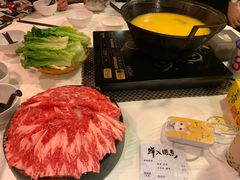 -鲜入围煮花胶鸡海鲜火锅