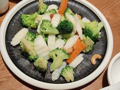 -吕氏疙瘩汤·新派鲁菜(济南万象城店)