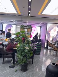 -藤野造型烫染·漂发