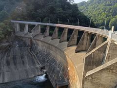 -燕子河大峡谷天坑仙境