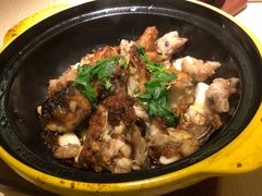砂锅煎焗鱼头排骨煲-金光鸽王·经典粤菜(珠海万象汇店)