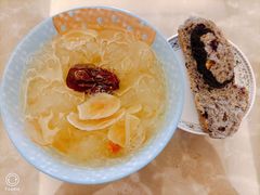 -爱的果实月嫂育婴师(世纪东方店)