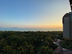 -三亚湾海居铂尔曼度假酒店