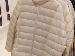 -优衣库(上海金桥国际商业广场店)