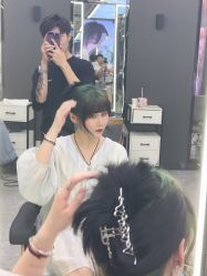 -藤野造型烫发染发