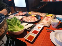 -山之屋炭火烧肉·生啤畅饮(大朗万科中央公园店)