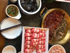 -小天鹅火锅·一线江景洪鼎旗舰店(洪崖洞店)