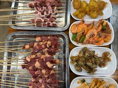 -哈尔滨小酒馆·鲜肉现穿自助烧烤(康新花园店)
