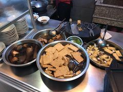 -松树干拌面店