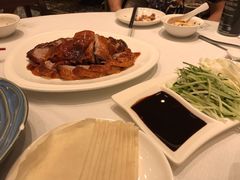 新雅片皮鸭-新雅粤菜馆(南京东路店)