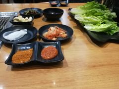 -肉甲韩国木炭烤肉(新壹街1店)