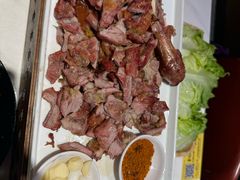 -小河公主秘制烤羊腿(小绿谷店)