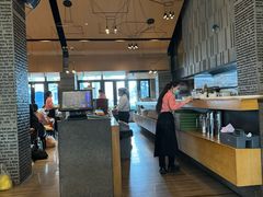 -WOLFGANG PUCK KITCHEN & BAR(迪士尼小镇店)
