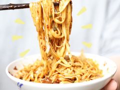 -李与白包子铺(桐梓林店)