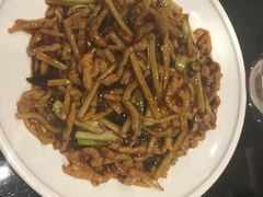 鱼香肉丝-皇城根·烤鸭·鱼头·家常菜(欧亚大观乐活城店)