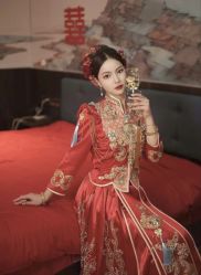 -艾米丽婚纱礼服