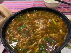 小锅米线-香巴拉云南餐厅(华莱坞店)