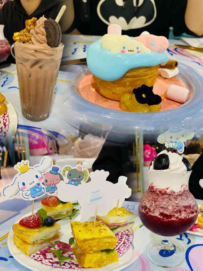 ipstar潮玩星球·主题餐厅(静安大悦城店)-"逛大悦城顺带在过年期间
