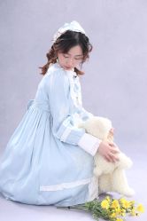 -现代经典婚纱摄影
