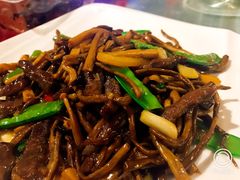 茶树菇炒牛柳-花溪雨·森林餐厅(石基店)