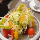 大堂酒廊第一次吃午餐工作的记录