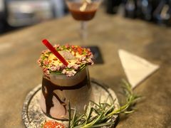 花环-BE NORMAL CAFE(霞溪路店)