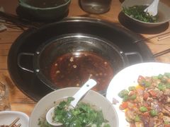 -大众跷脚牛肉馆·非遗传承单位(峨眉山店)