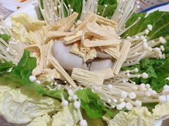 蔬菜拼盘-霄汉牛三鲜湖北砂锅菜(万松园2店)