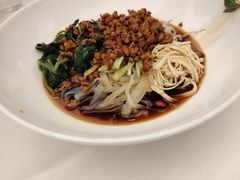 -品海楼·大连海胆锅贴馆(东港店)