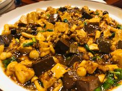 -鑫巴蜀小镇 · 水煮鱼专研店(玉桥店)