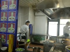 门面-陇上全荟兰州传统牛肉面(延吉路店)