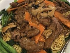 蘑菇炒牛柳-豪庭皇朝