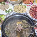 只有高品质的牛肉～才经得住这样的锅底吧 ️霸王牛肉